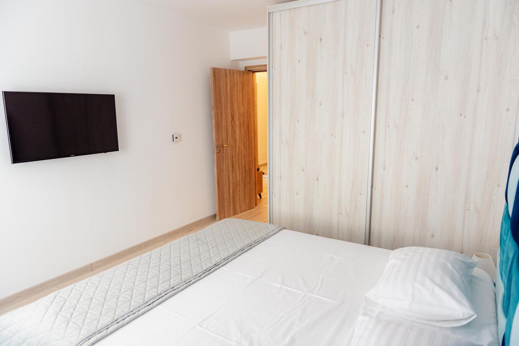 The Blue Norwegian House Apartment Bucureşti Ngoại thất bức ảnh